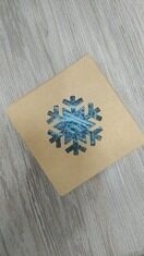КОРОБКА С ОКНОМ СНЕЖИНКА 12*12*2,5